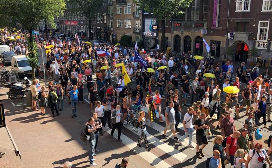 Više od 10.000 ljudi izašlo na proteste u Nizozemskoj